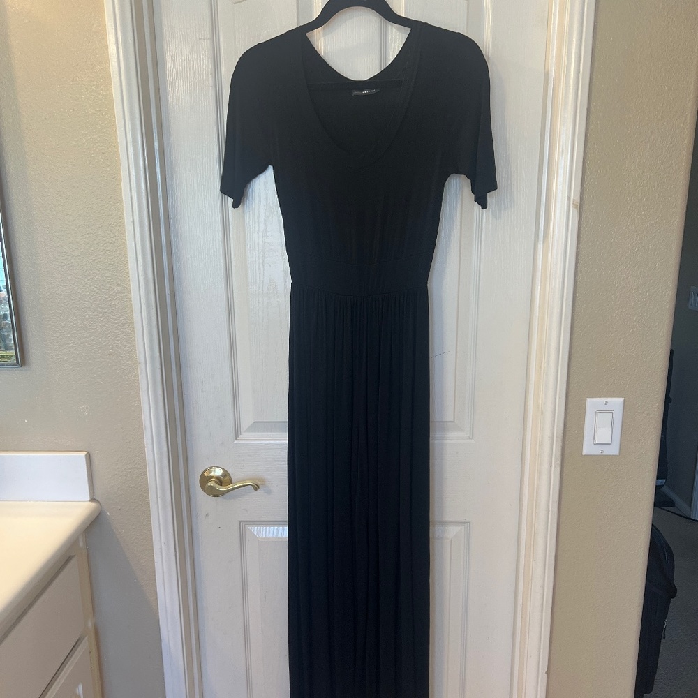 Short sleeve wide leg jumpsuit.